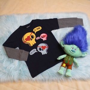 Baby Gap Boys Size 5Y Be Mine Skulls Print Shirt